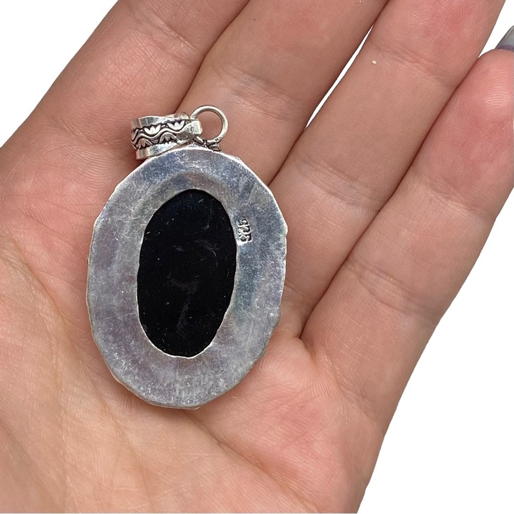Colorful Oval Pendant Necklace - Picture 2 of 2